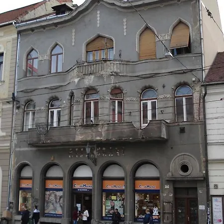 Belvarosi Apartman 2 *