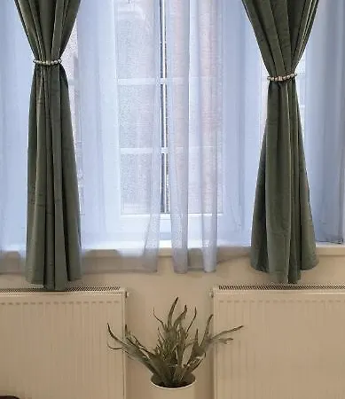 Belvarosi Apartman 2 *