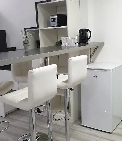 Belvarosi Apartman 2 شقة ميسكولك
