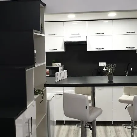 Belvarosi Apartman 2 شقة *